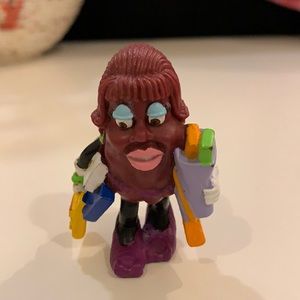 3/$10 Vintage 1988 California raisins from Hardees. Bundle only